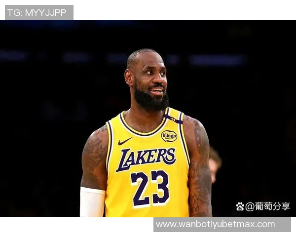 詹姆斯谈父亲与球队领袖角色平衡的挑战与智慧